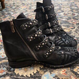 A.S. 98 Ankle Boots Studded